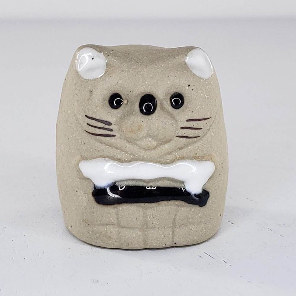 Vintage World Bazaar Fat Cat Tuxedo Miniature Figurine Round